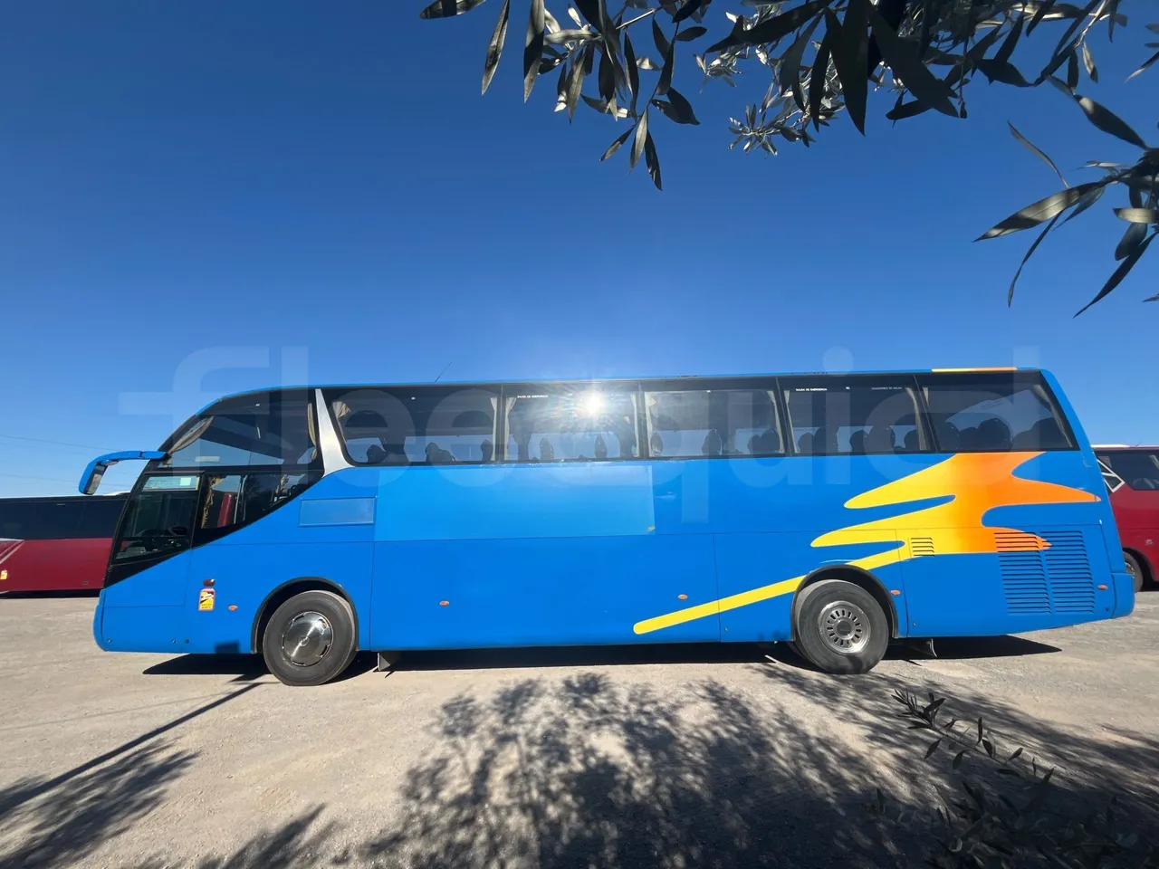 Mercedes-Benz OC 500 RF 	1842 - Euro4 - 315kW - 13mt - external compartments photo