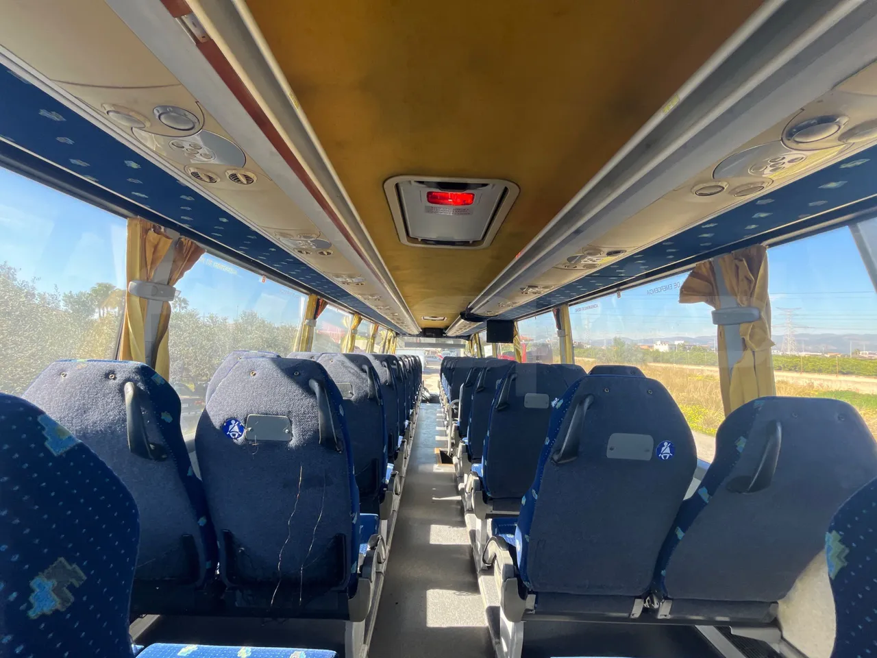 Mercedes-Benz OC 500 RF 	1842 - Euro4 - 315kW - 13mt - forward view all seats last row height