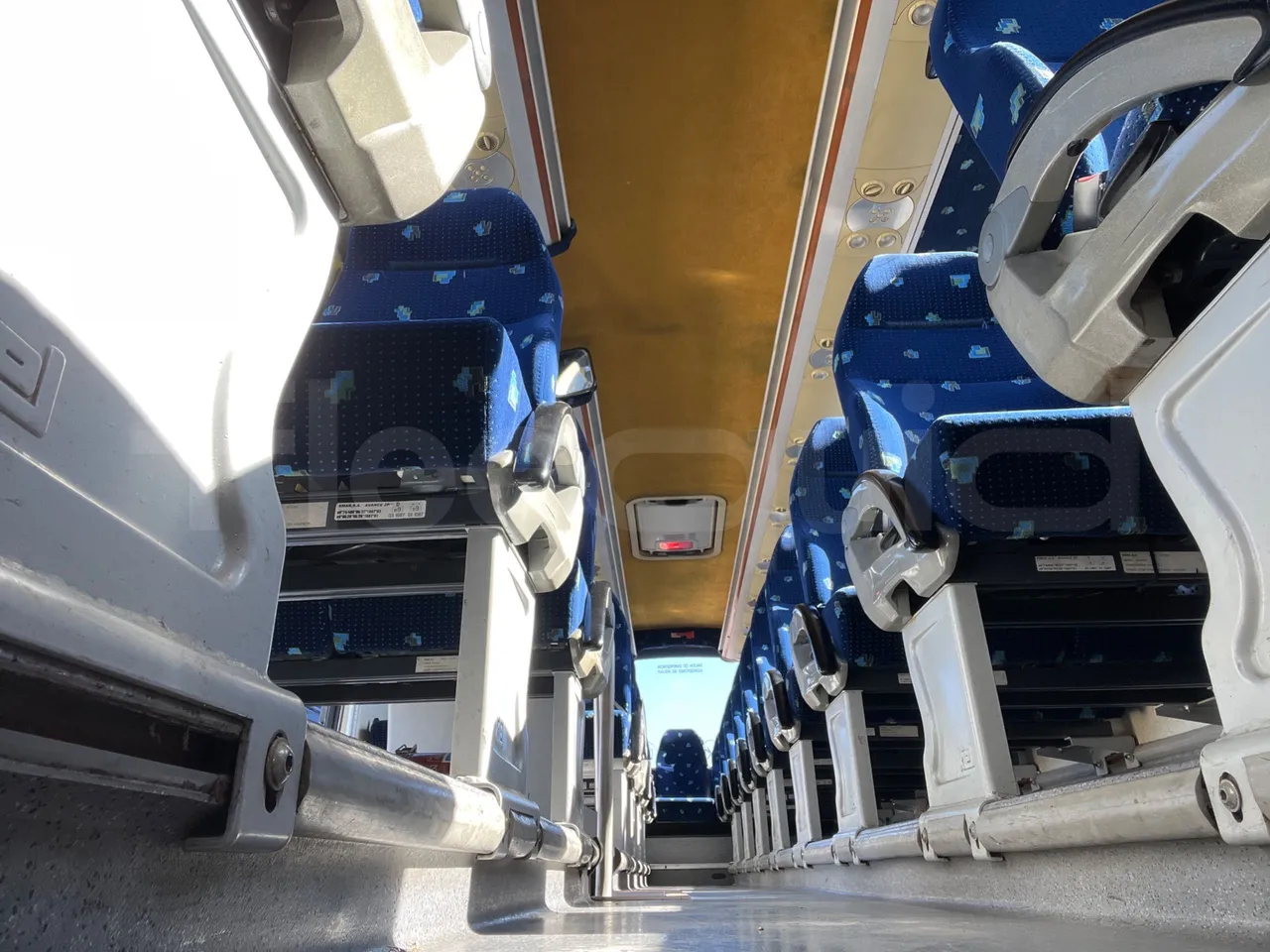 Mercedes-Benz OC 500 RF 	1842 - Euro4 - 315kW - 13mt - table detail photo