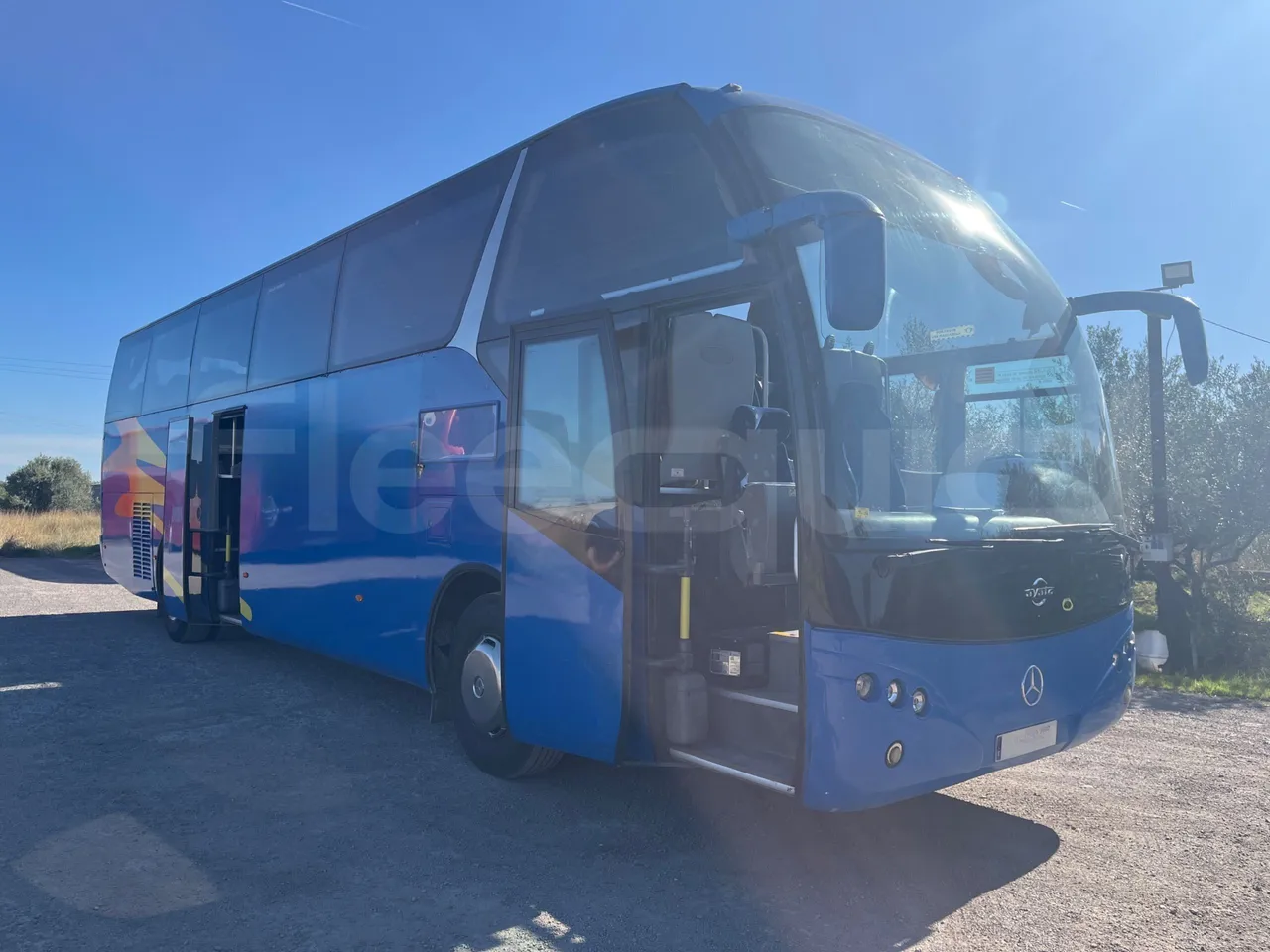 Mercedes-Benz OC 500 RF 	1842 - Euro4 - 315kW - 13mt - under carpet photo