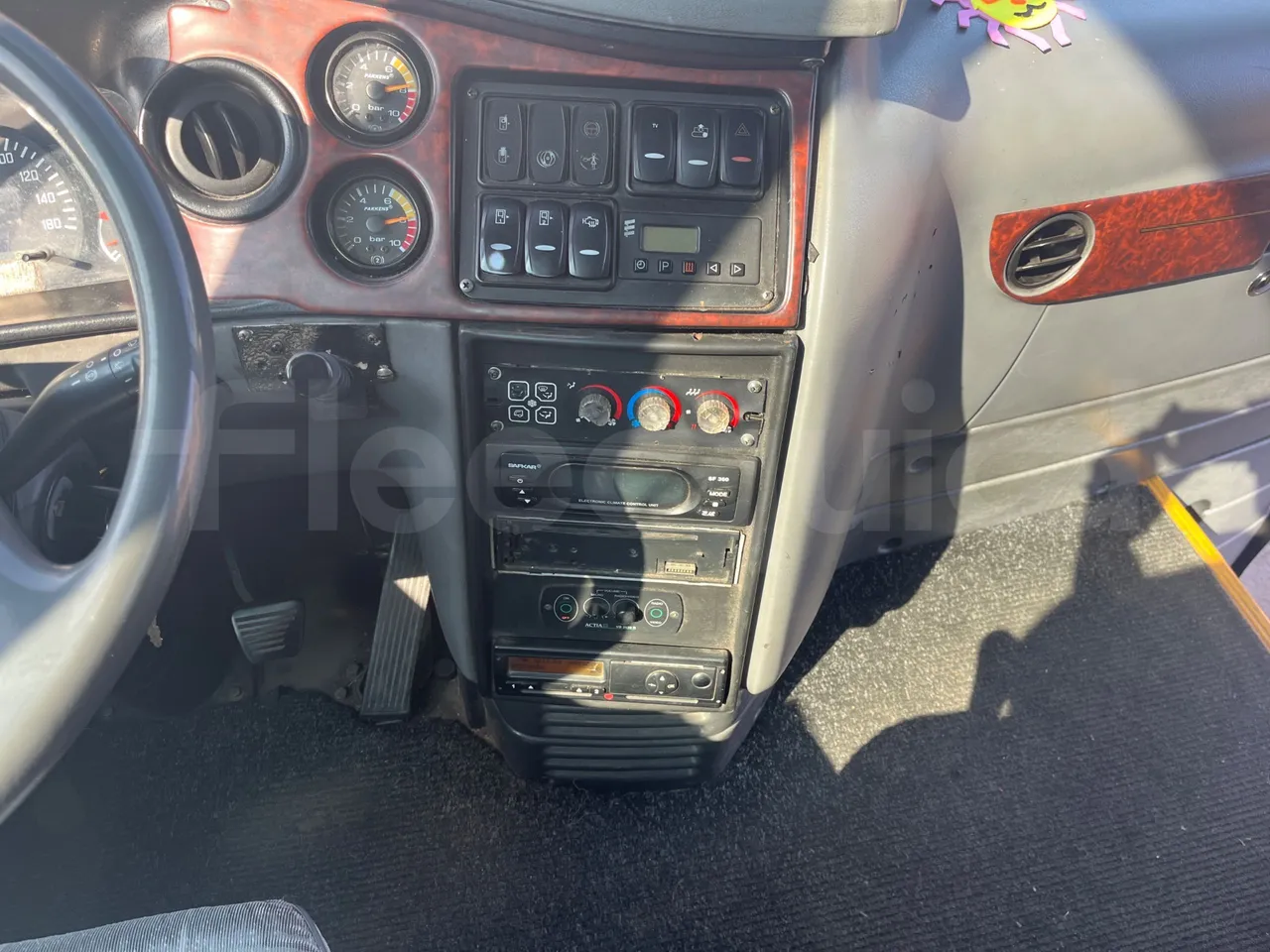 Isuzu Turquoise Anadolu - Euro5 - 140kW - 7.670mt - radio accessories photo