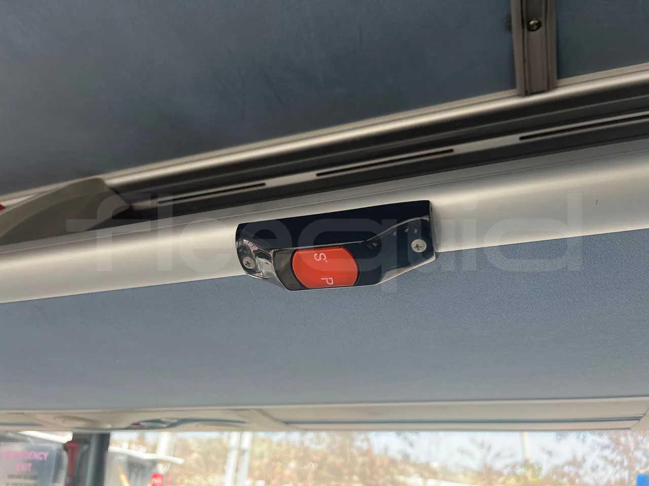 Isuzu Turquoise Anadolu - Euro5 - 140kW - 7.670mt - usb charging detail