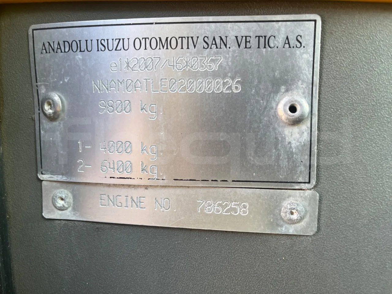 Isuzu Turquoise Anadolu - Euro5 - 140kW - 7.670mt - vehicle plate photo