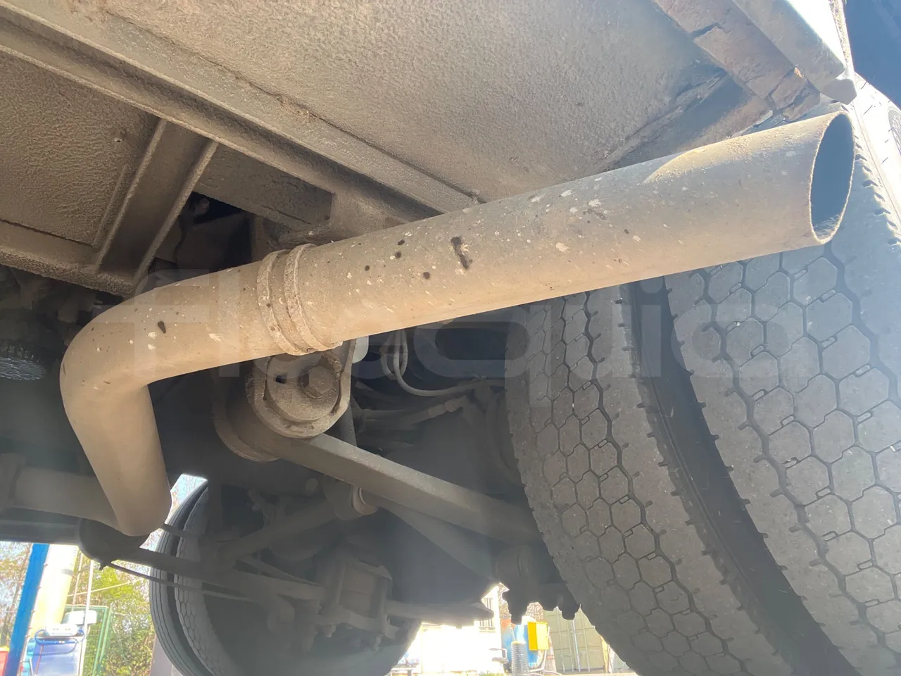 Isuzu Turquoise Anadolu - Euro5 - 140kW - 7.670mt - axle 2 shock absorbers 1 right