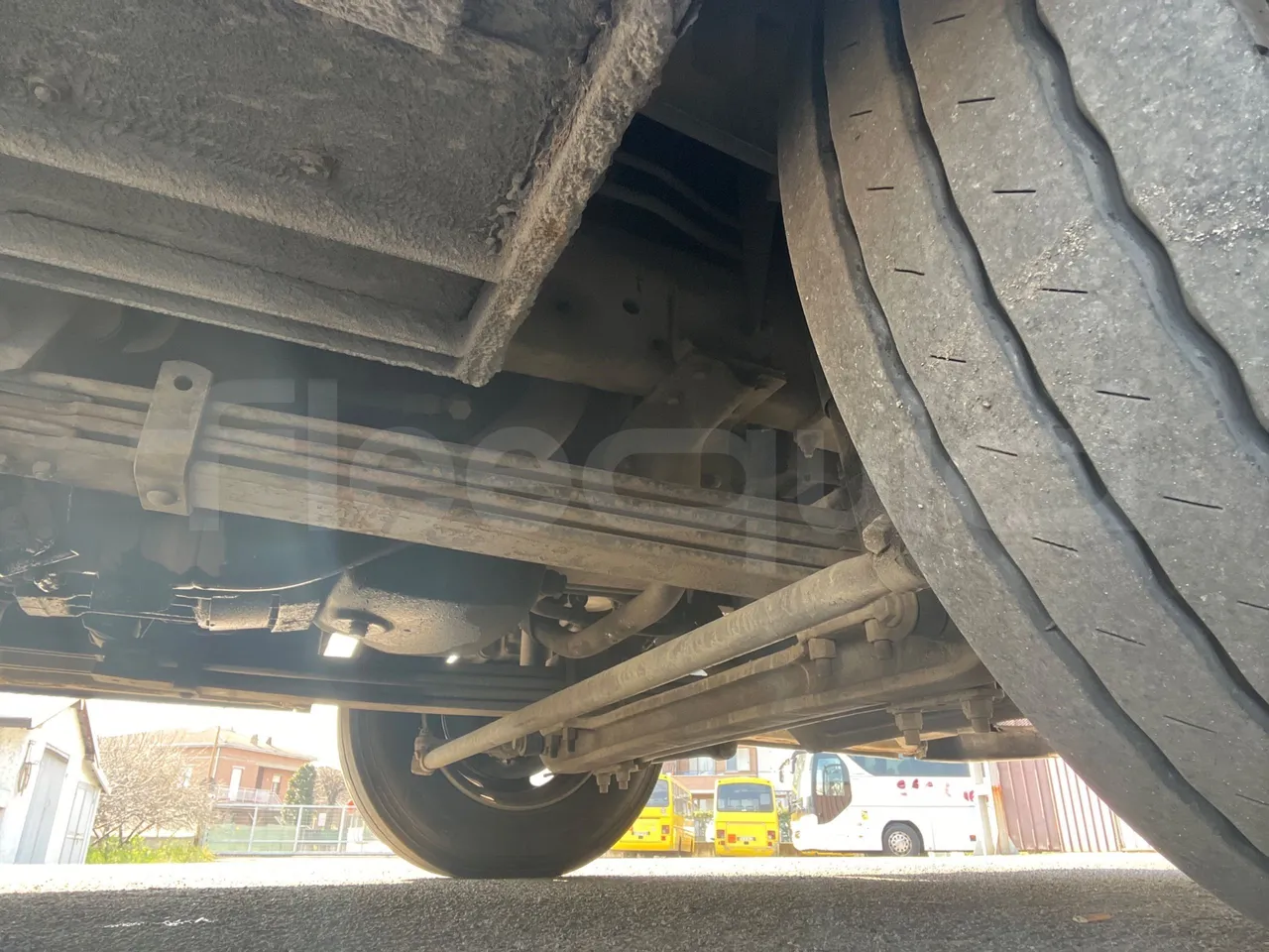 Isuzu Turquoise Anadolu - Euro5 - 140kW - 7.670mt - front axle right side