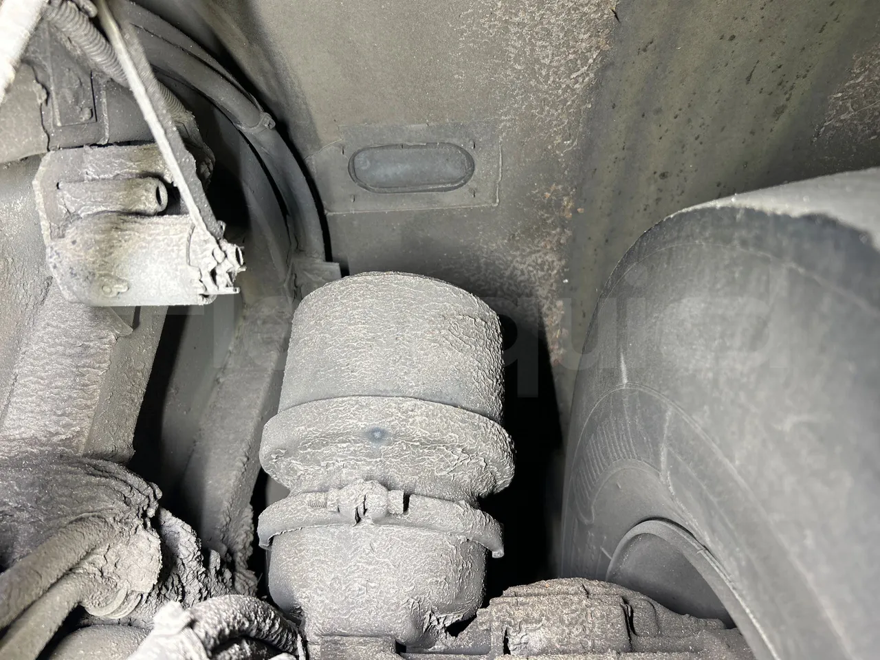 Mercedes-Benz O 530 G- 3P - Euro5 - 260kW - 17.940mt - axel 3 caliper brakes left