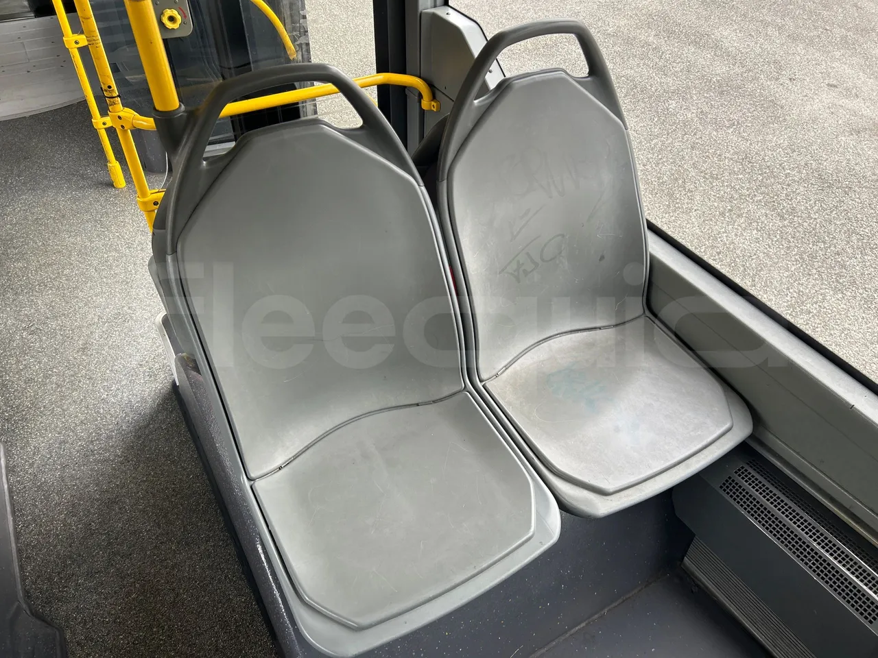 Mercedes-Benz O 530 G- 3P - Euro5 - 260kW - 17.940mt - central seat safety belt