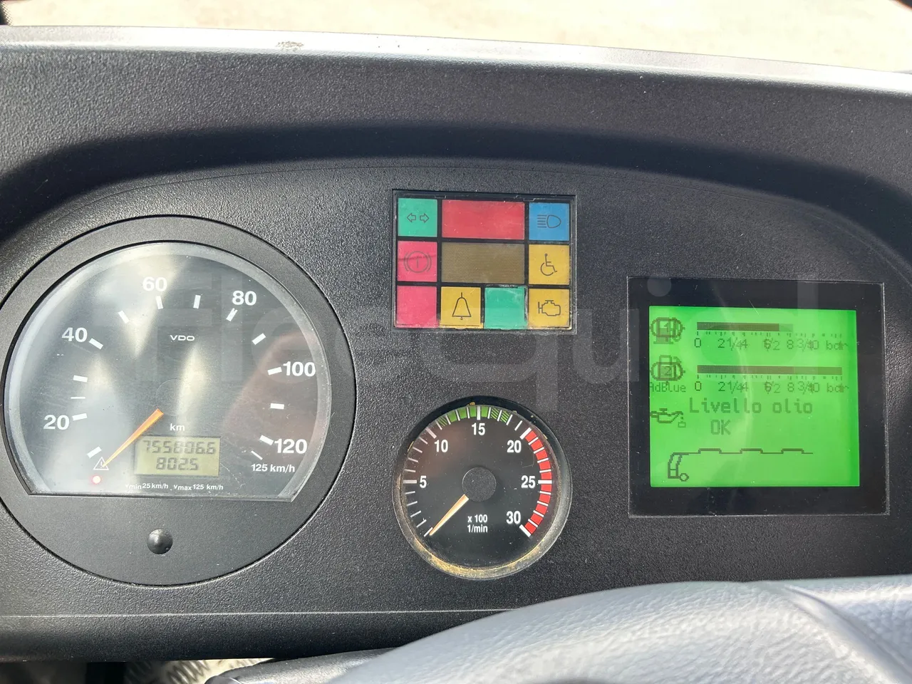 Mercedes-Benz O 530 G- 3P - Euro5 - 260kW - 17.940mt - dashboard lights on