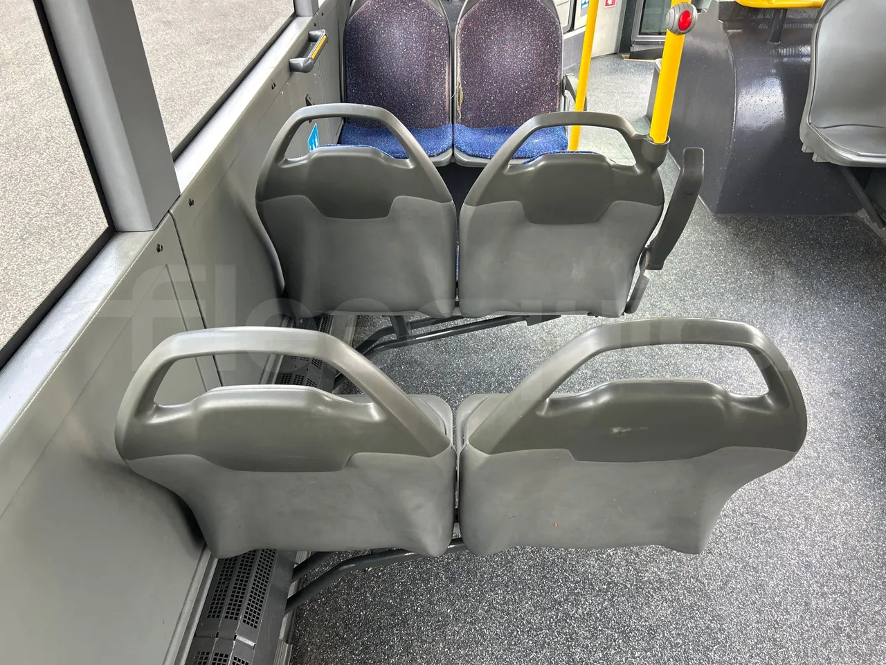 Mercedes-Benz O 530 G- 3P - Euro5 - 260kW - 17.940mt - mesh detail photo