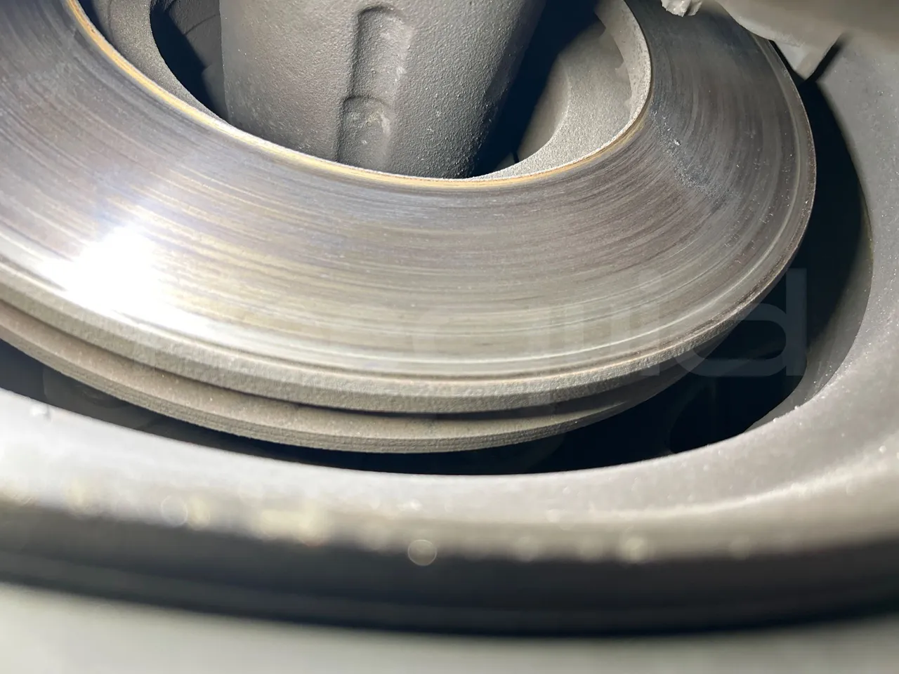 Mercedes-Benz O 530 G- 3P - Euro5 - 260kW - 17.940mt - axel 3 discs left