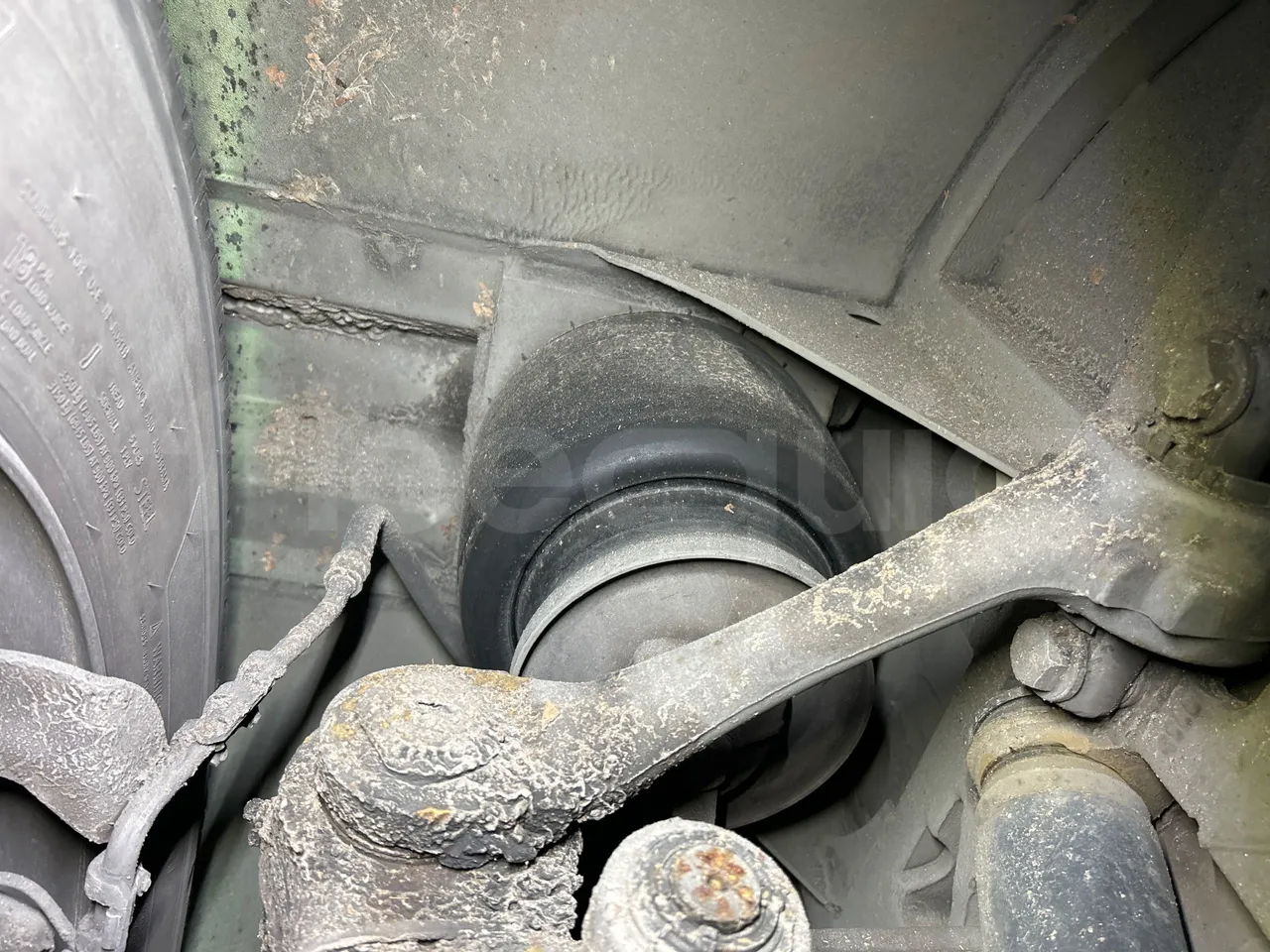 Mercedes-Benz O 530 G- 3P - Euro5 - 260kW - 17.940mt - front air springs left