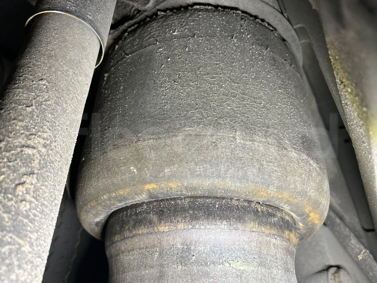 Mercedes-Benz O 530 G- 3P - Euro5 - 260kW - 17.940mt - axle 3 air springs 1 right