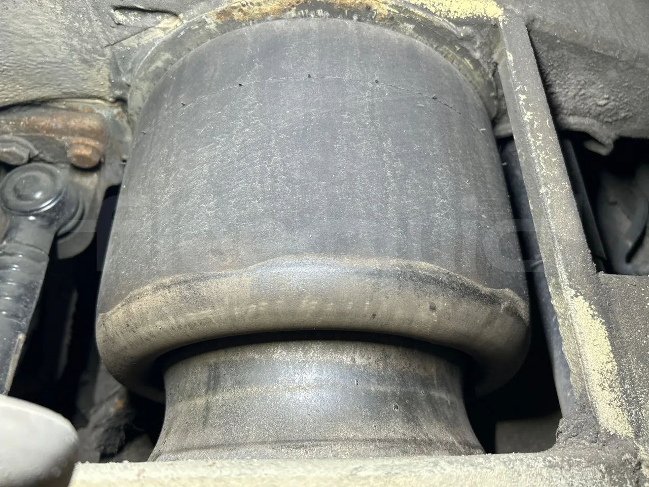 Mercedes-Benz O 530 G- 3P - Euro5 - 260kW - 17.940mt - axle 3 air springs 2 right