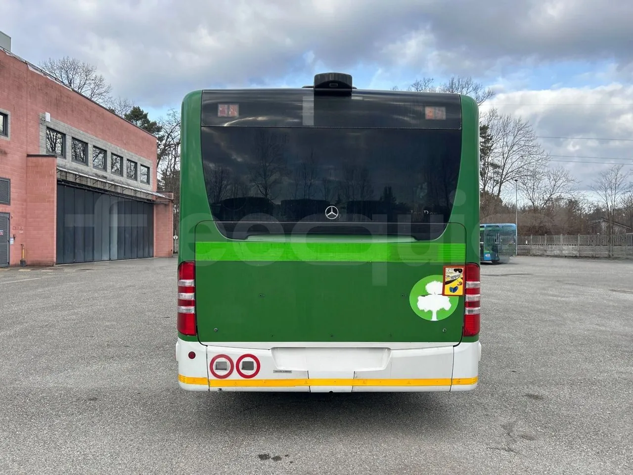 Mercedes-Benz O 530 G- 3P - Euro5 - 260kW - 17.940mt - rear hatch closed