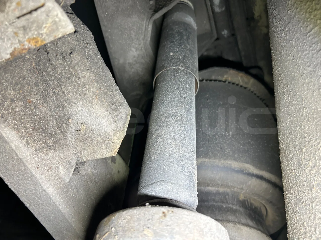 Mercedes-Benz O 530 G- 3P - Euro5 - 260kW - 17.940mt - axel 3 shock absorbers 2 right