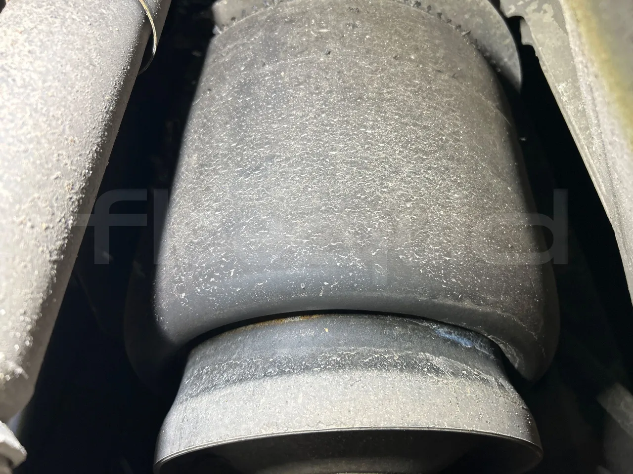 Mercedes-Benz O 530 G- 3P - Euro5 - 260kW - 17.940mt - axle 2 shock absorbers 2 left