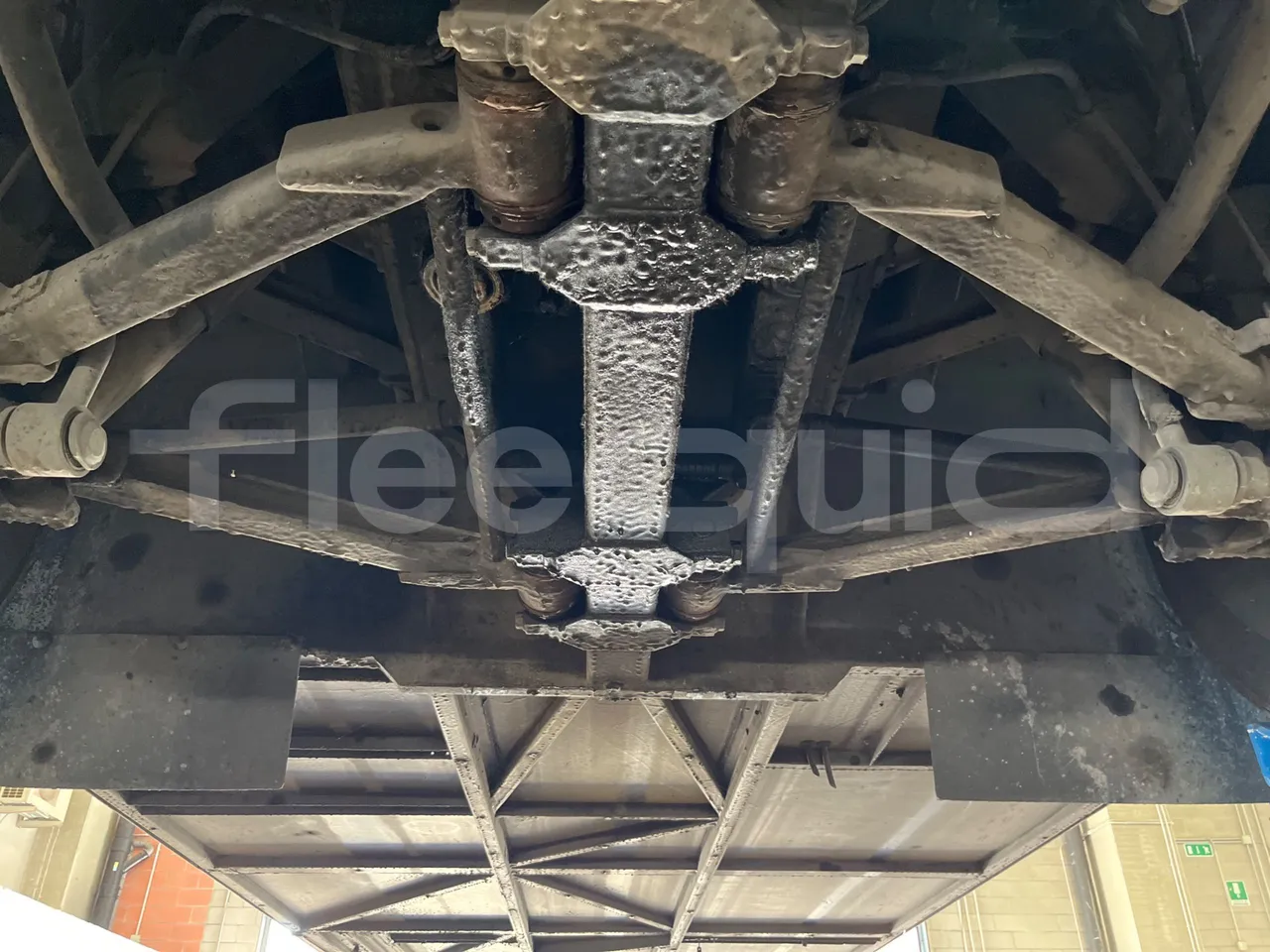 Mercedes-Benz Integro 0550-EUR3-220kW-12m - front undercarriage from front