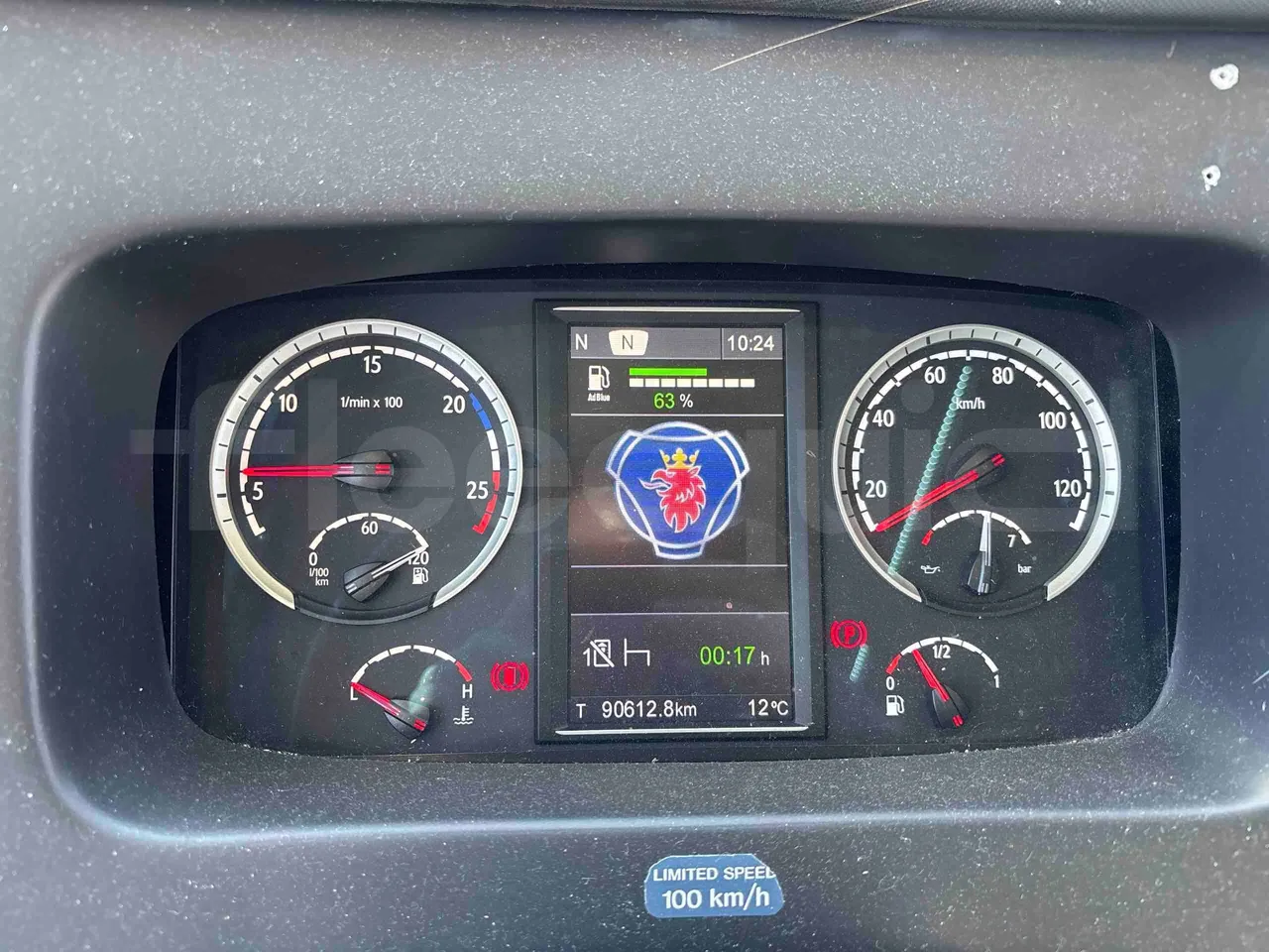 Scania M330 TDX1X3 - Euro6 - 331kW - 13mt - dashboard lights on
