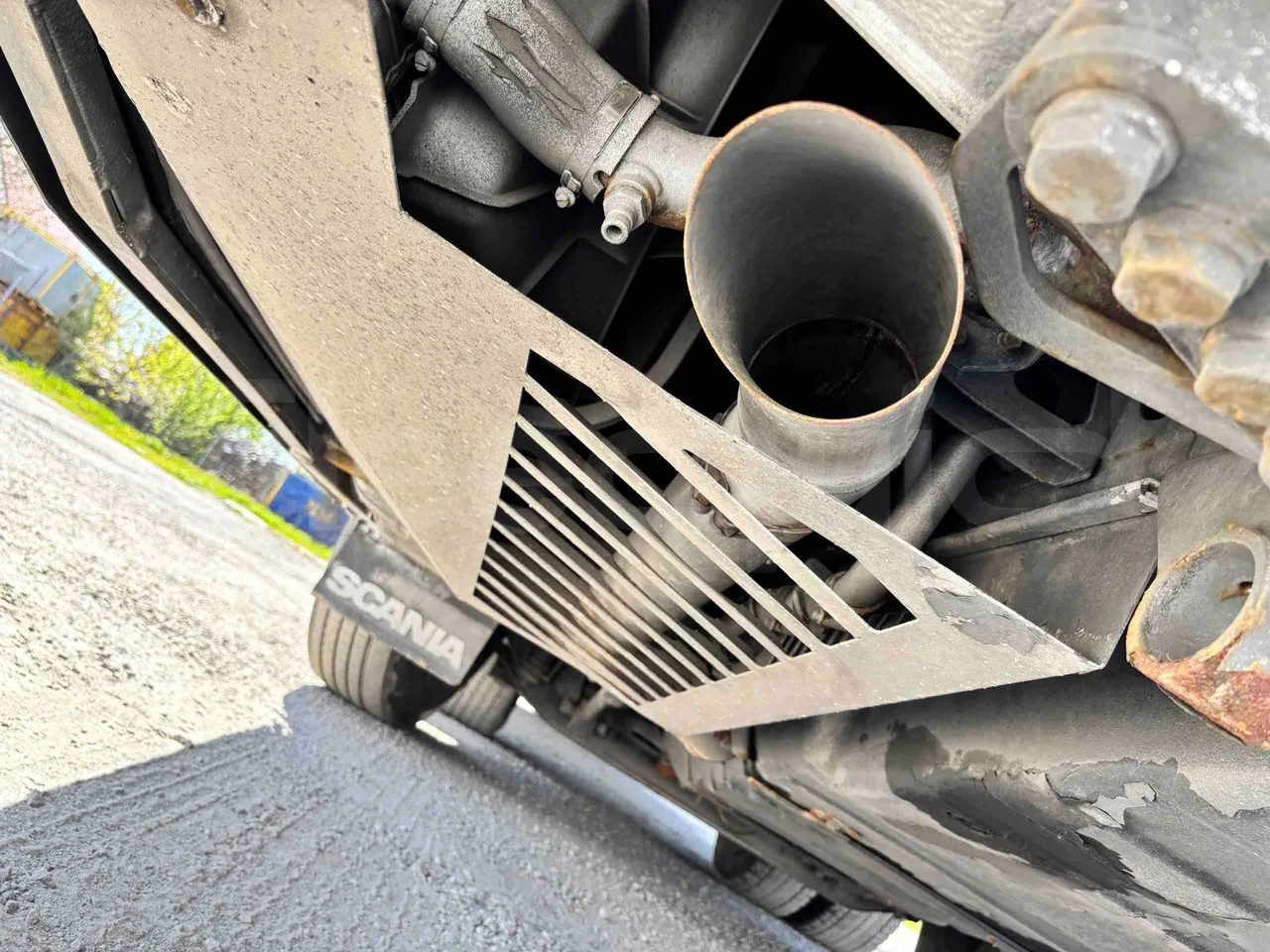 Scania M330 TDX1X3 - Euro6 - 331kW - 13mt - exhaust photo
