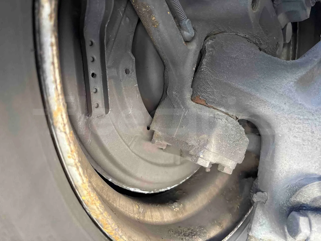 Scania M330 TDX1X3 - Euro6 - 331kW - 13mt - front discs right