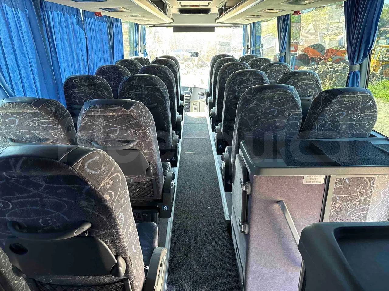 Scania M330 TDX1X3 - Euro6 - 331kW - 13mt - forward view middle aisle