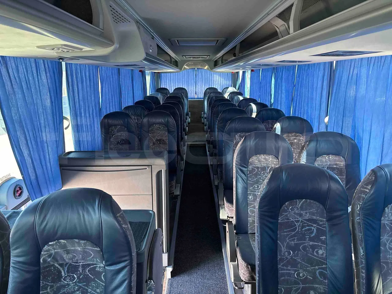 Scania M330 TDX1X3 - Euro6 - 331kW - 13mt - reverse view middle aisle