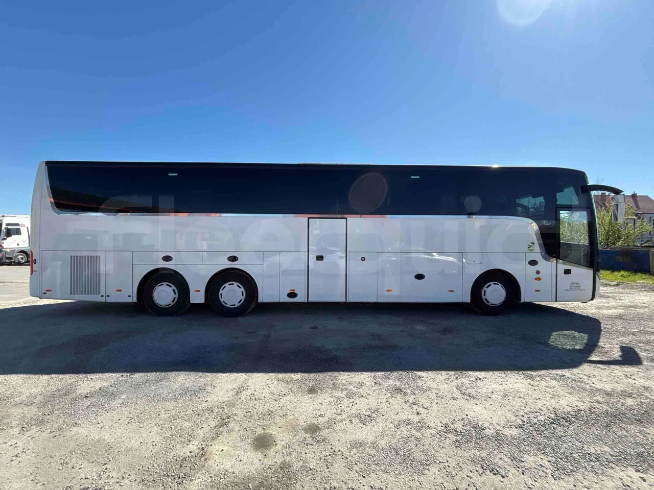 Scania M330 TDX1X3 - Euro6 - 331kW - 13mt - right side doors closed