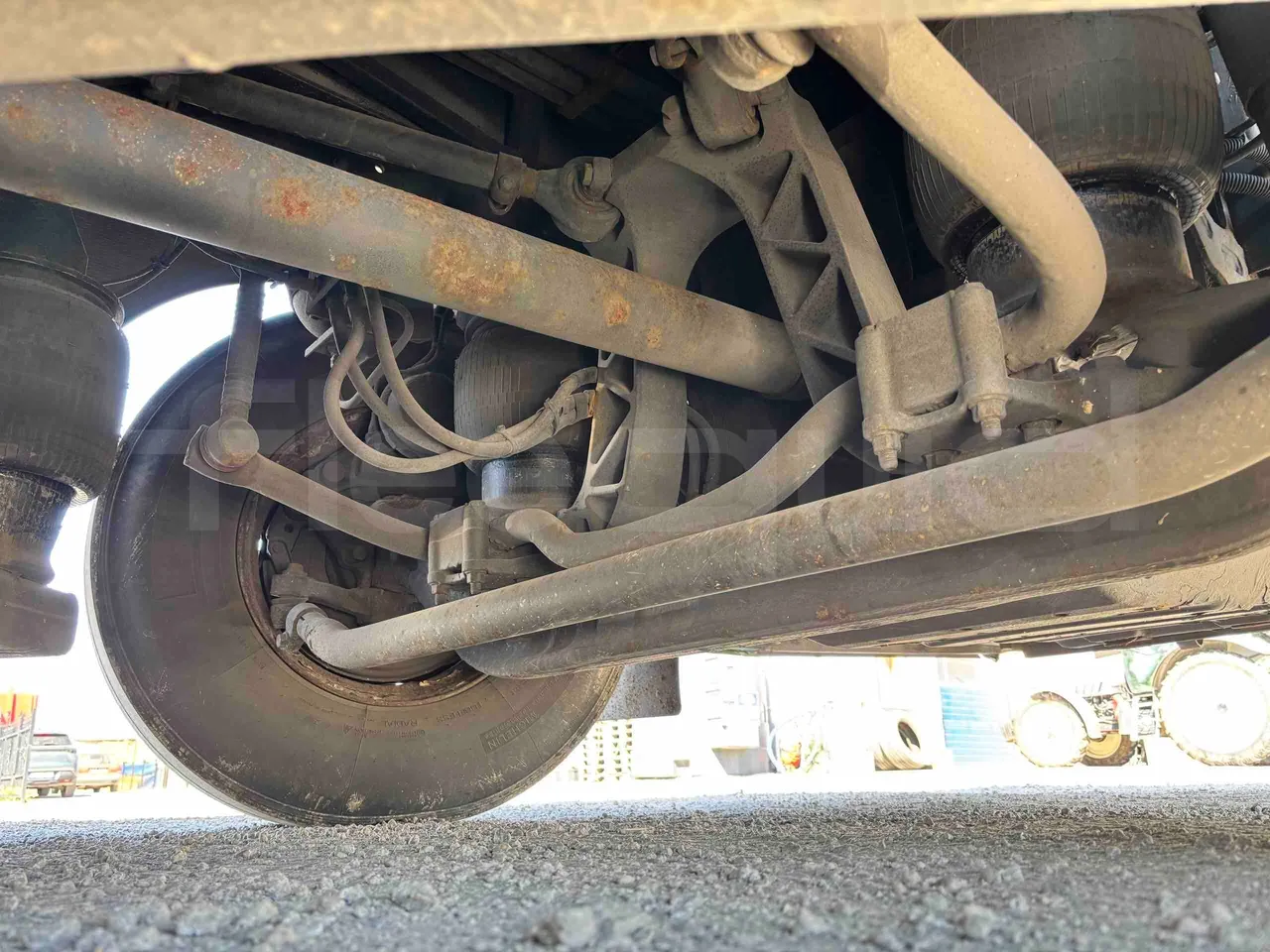 Scania M330 TDX1X3 - Euro6 - 331kW - 13mt - axle 3 left side