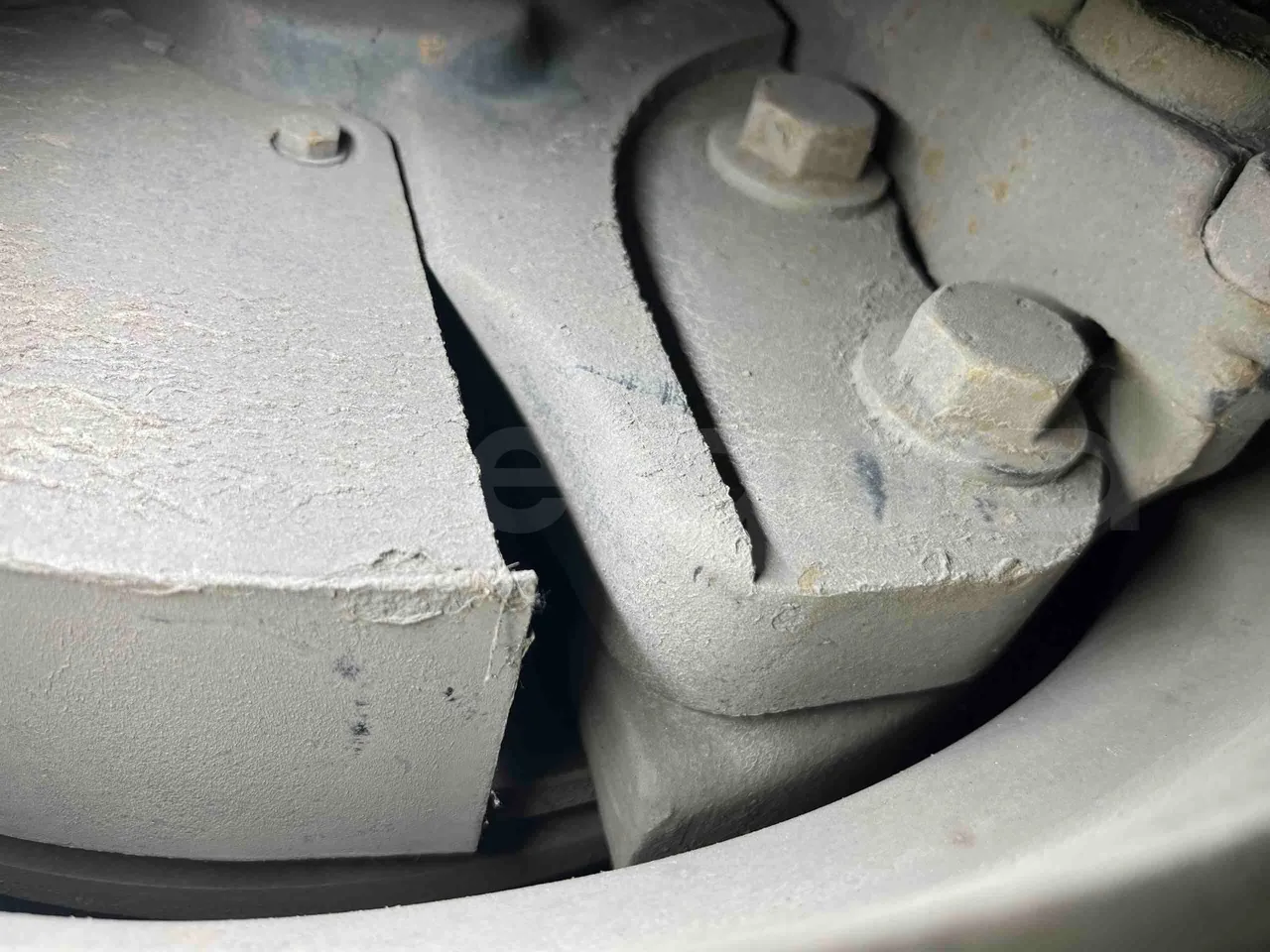 Iveco Crossway - axle 2 discs right