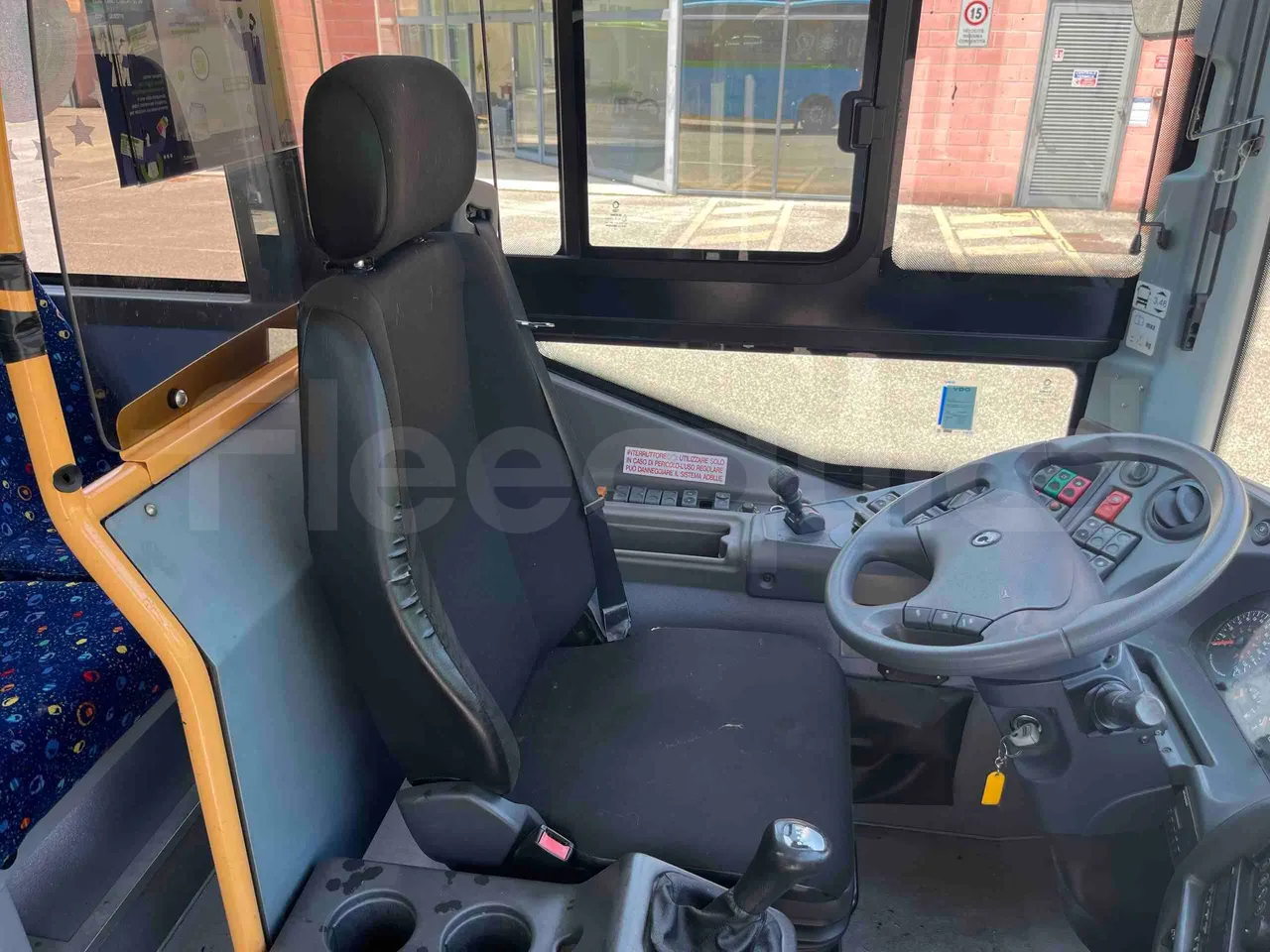 Iveco Crossway - driver's seat photo