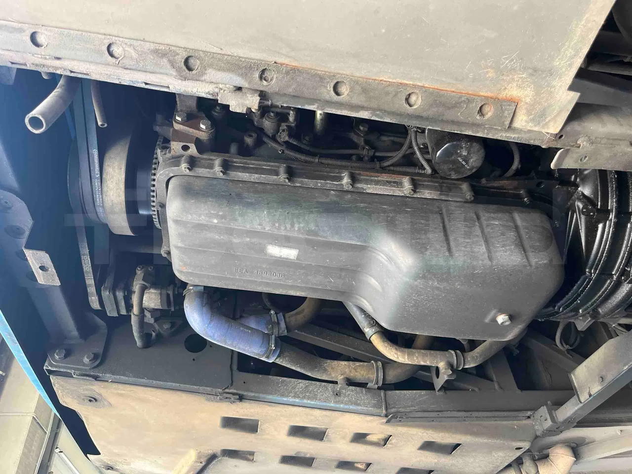 Iveco Crossway - engine without protection