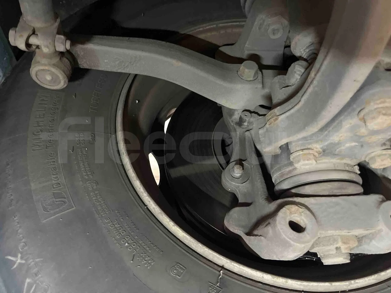 Iveco Crossway - front discs left