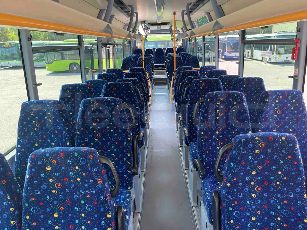 Iveco Crossway - handrails photo