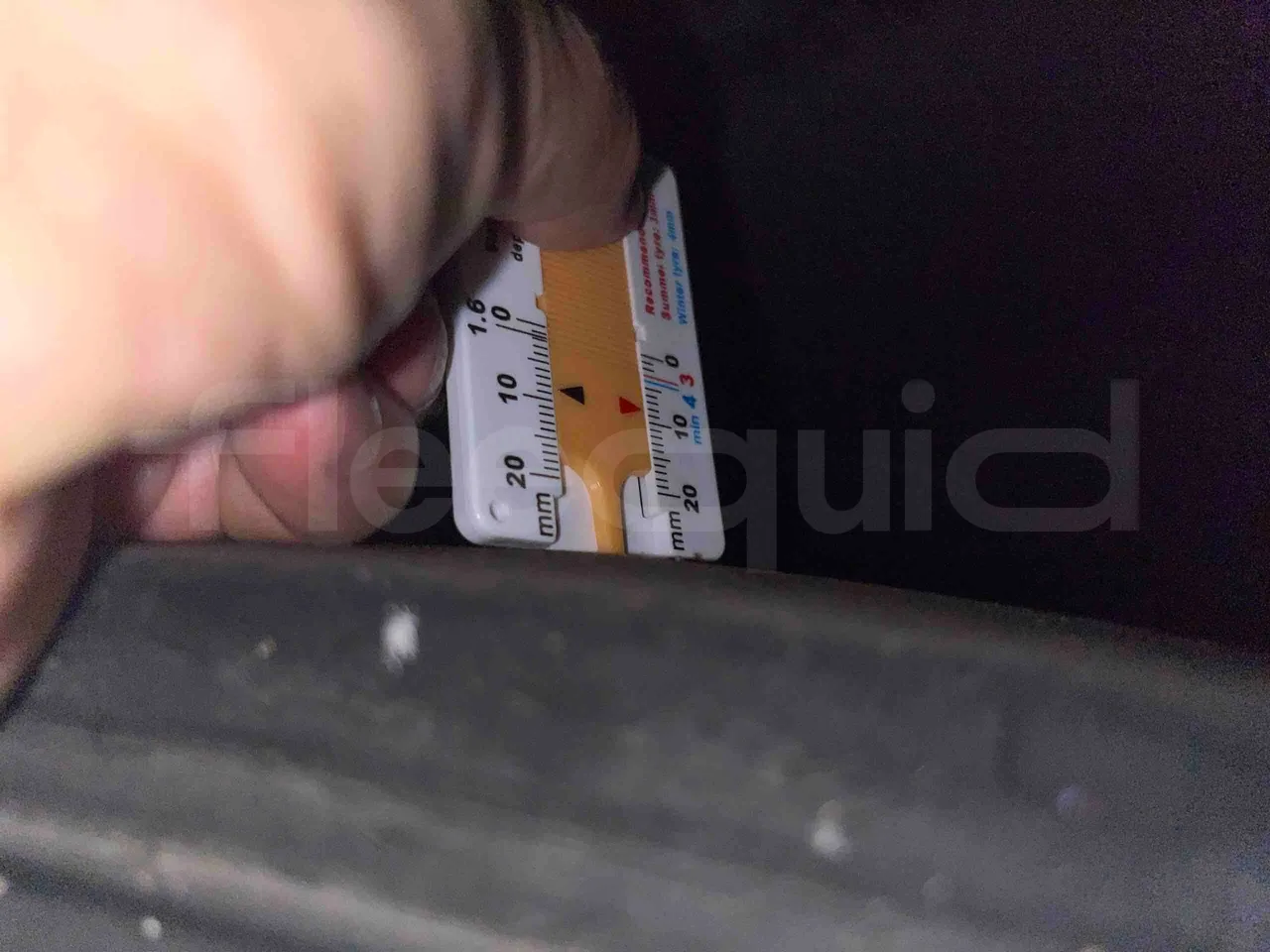 Iveco Crossway - Third Axle Left Side: Tyre Size