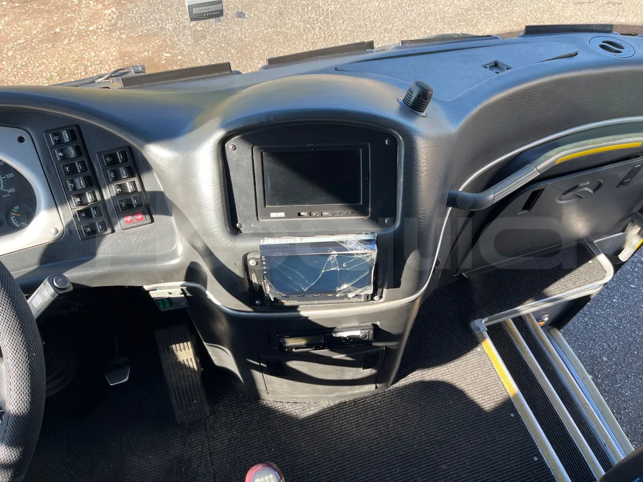 King Long XMQ6127 420-3 - Euro5 - 287kW - 12mt - radio accessories photo