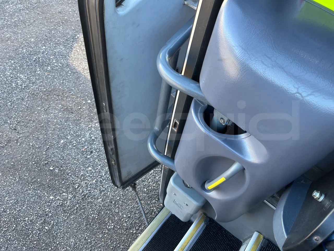 King Long XMQ6127 420-3 - Euro5 - 287kW - 12mt - door mechanism photo