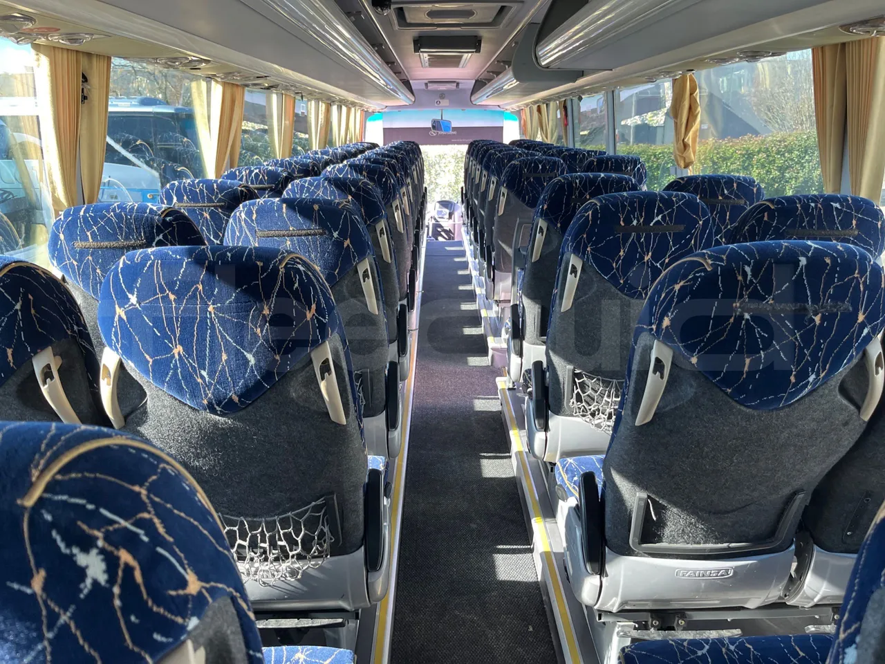 King Long XMQ6127 420-3 - Euro5 - 287kW - 12mt - forward view all seats last row height