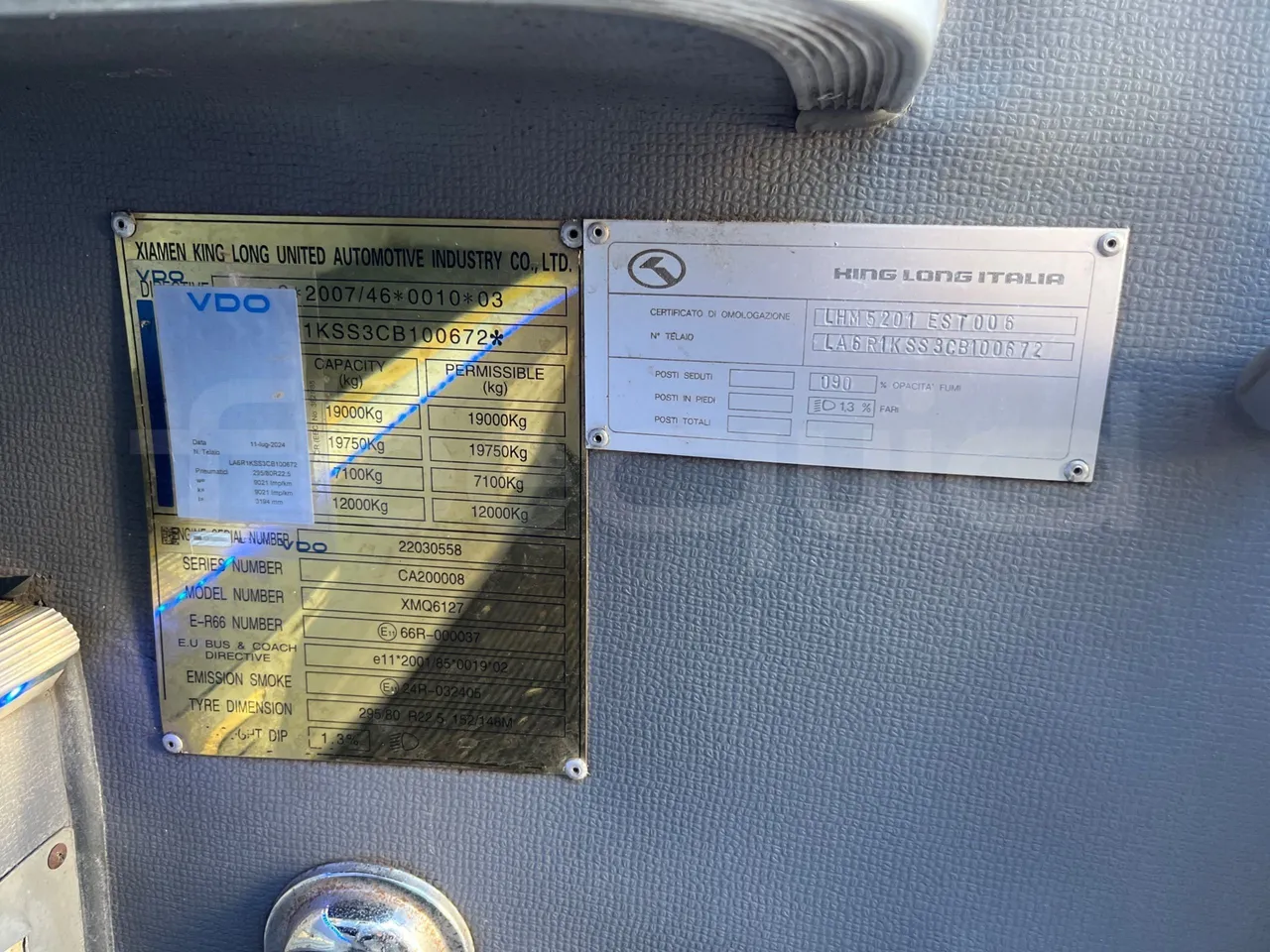King Long XMQ6127 420-3 - Euro5 - 287kW - 12mt - vehicle plate photo