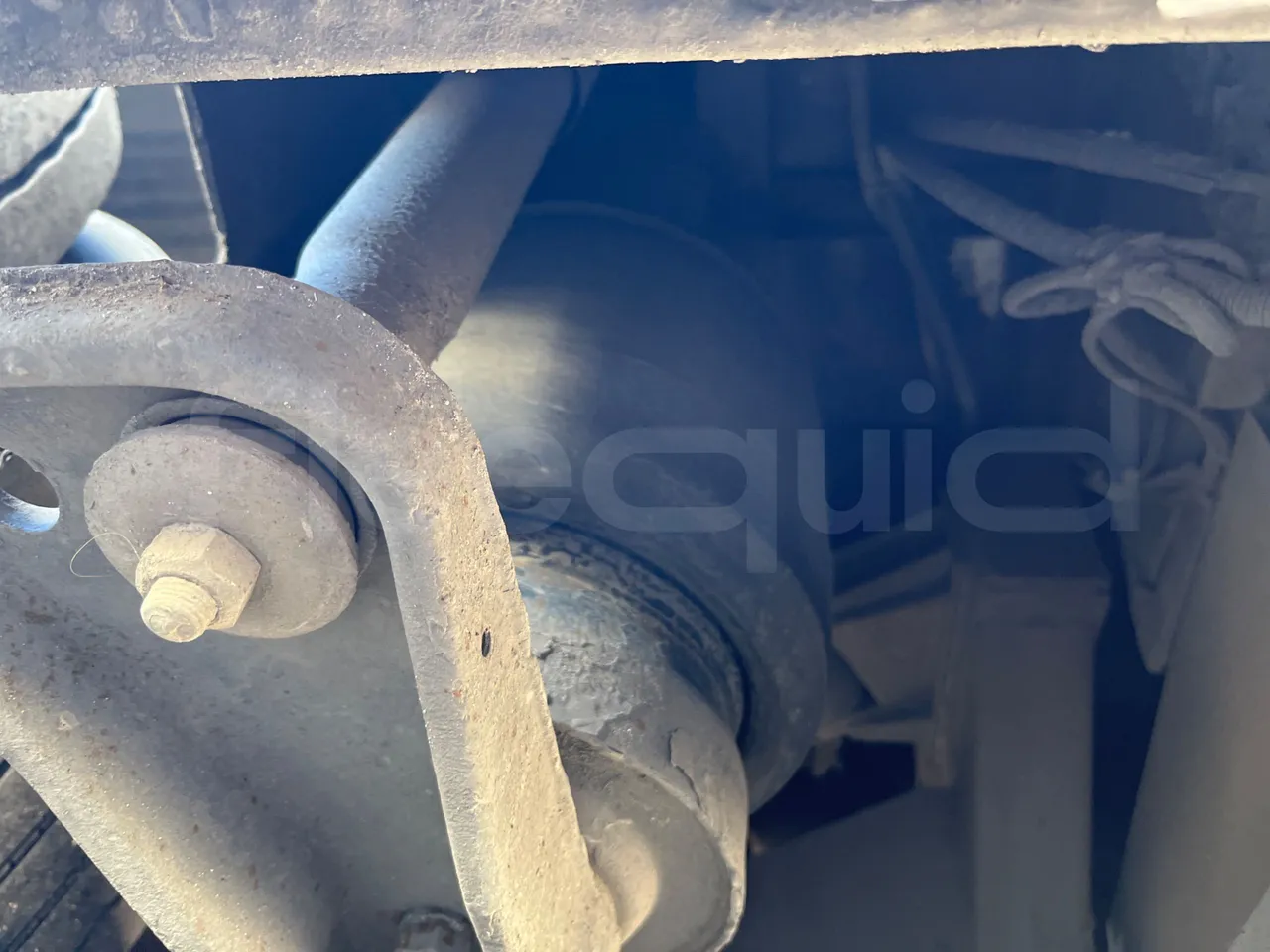 King Long XMQ6127 420-3 - Euro5 - 287kW - 12mt - axel 3 shock absorbers 1 right