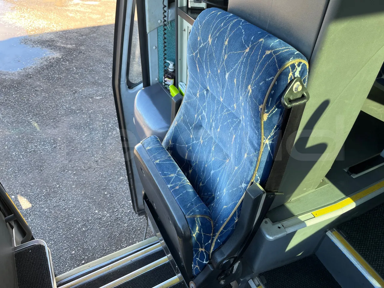 King Long XMQ6127 420-3 - Euro5 - 287kW - 12mt - hostess seat photo