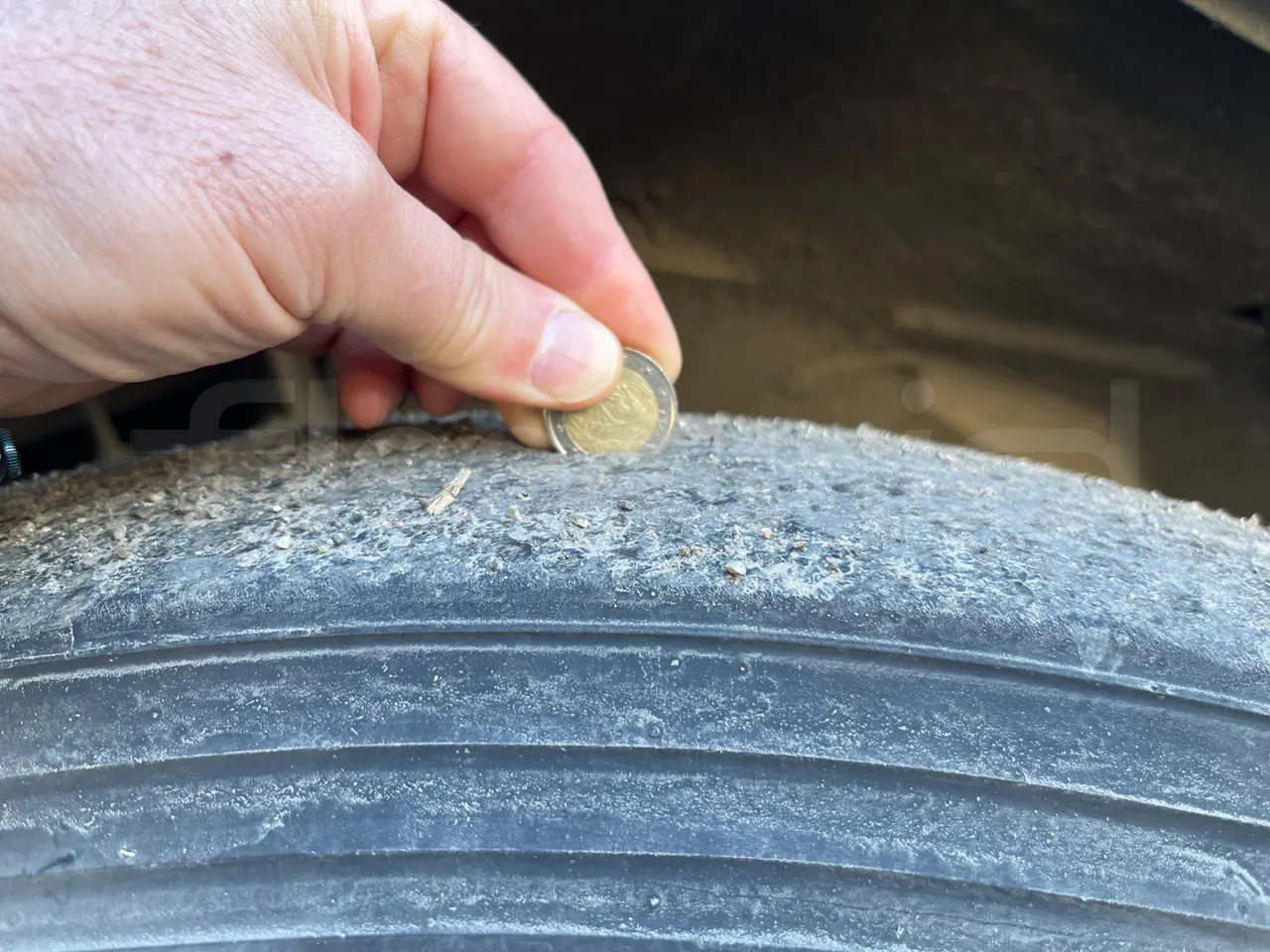 King Long XMQ6127 420-3 - Euro5 - 287kW - 12mt - rear left tire photo