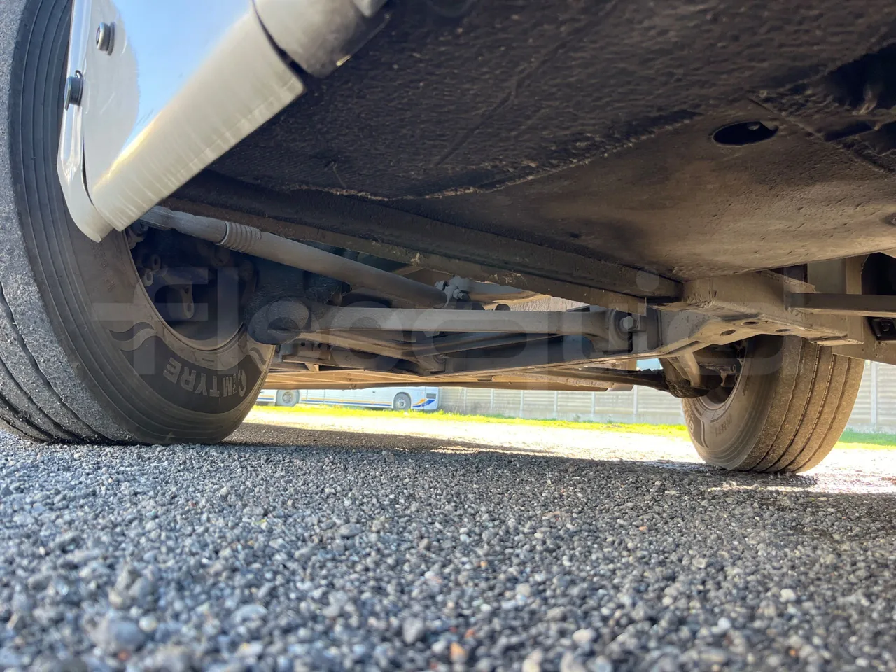 King Long XMQ6127 420-3 - Euro5 - 287kW - 12mt - front axle right side