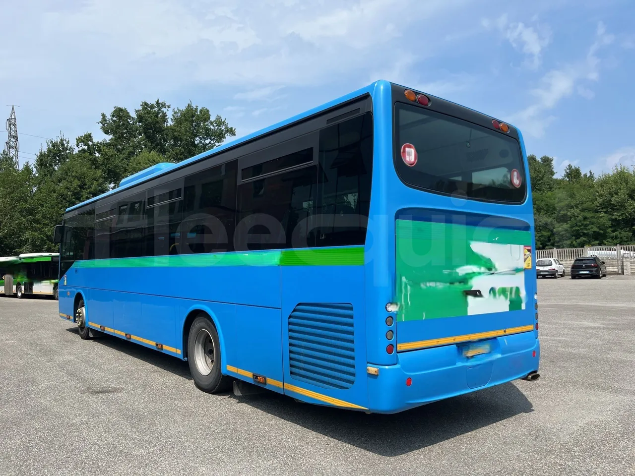 Iveco Crossway - 3/4 Rear Left Side