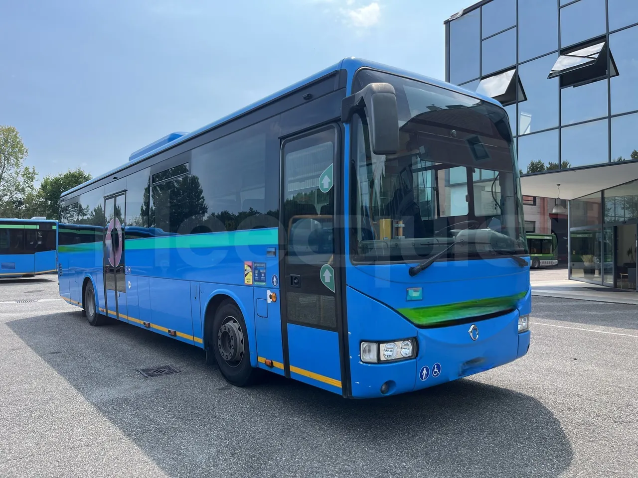 Iveco Crossway - Base cover photo