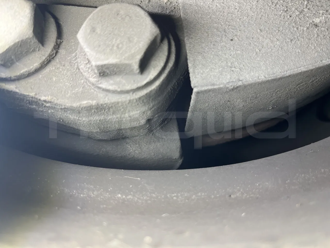 Iveco Crossway - Second Axle Discs Left Side