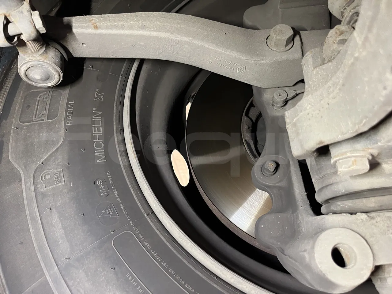 Iveco Crossway - First Axle Discs Left Side