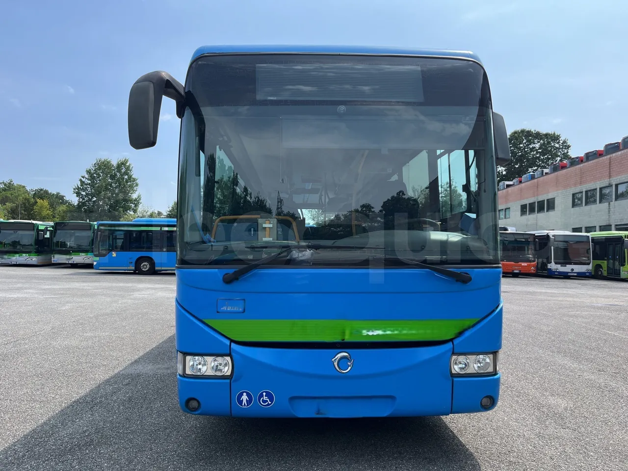 Iveco Crossway - Front
