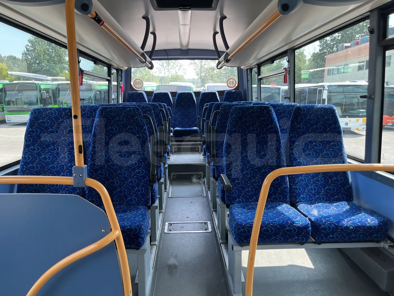 Iveco Crossway - Reverse Seats From Middle Position