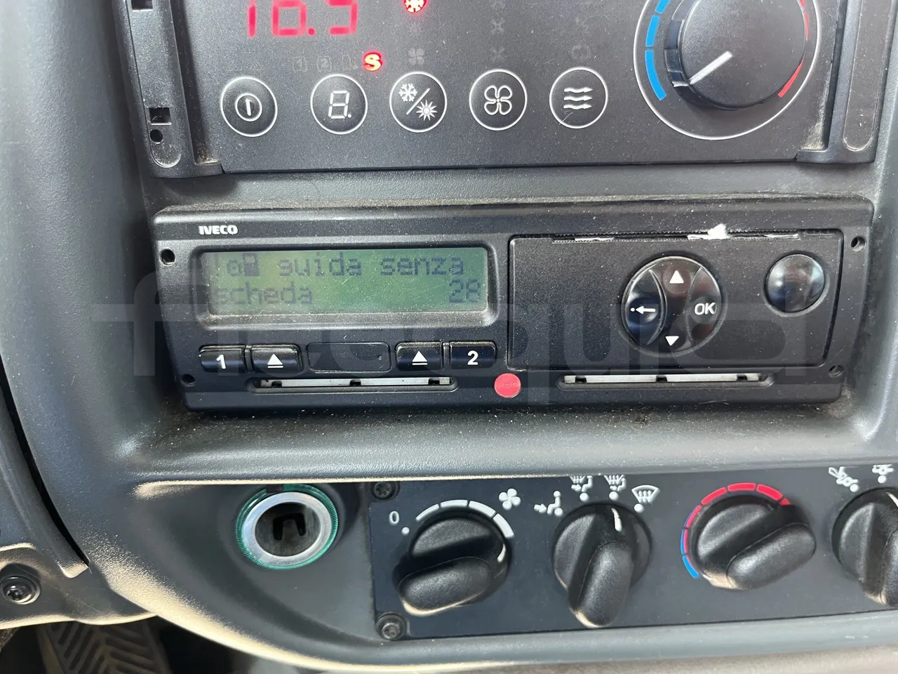 Iveco Crossway - Tachograph