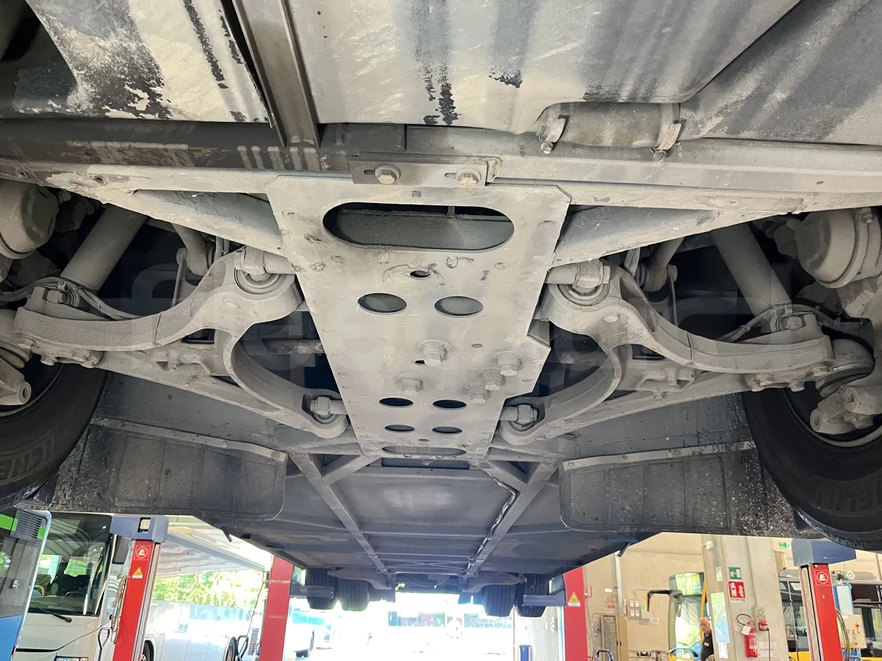 Iveco Crossway - First Axle Central